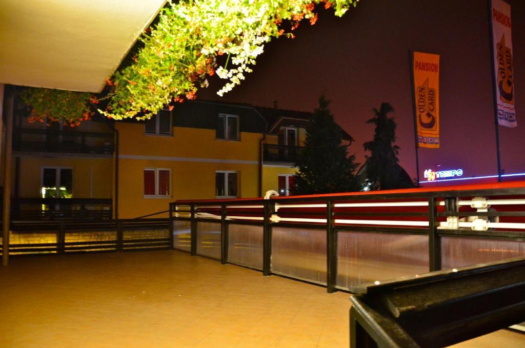 Golden Card Motel Μπάνια Λούκα Εξωτερικό φωτογραφία